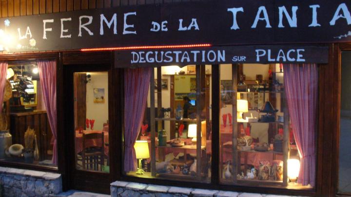 Façade La Ferme de La Tania